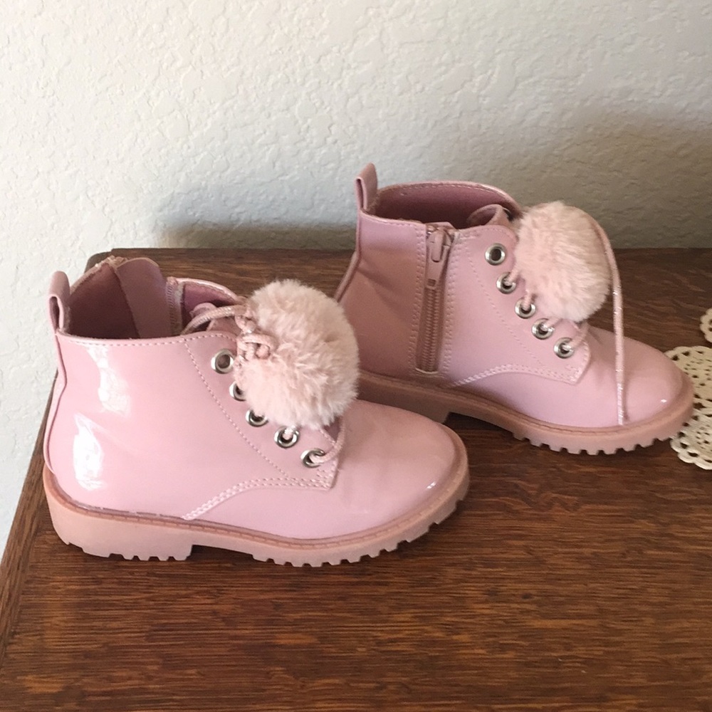 Patent bootie.